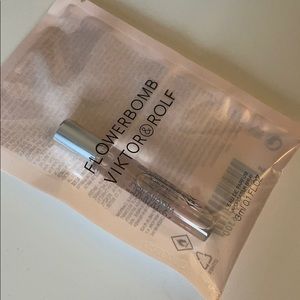 Viktor & Rolf Flowerbomb